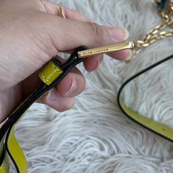 Marc Jacobs Hip Shot - Picture 4 of 5